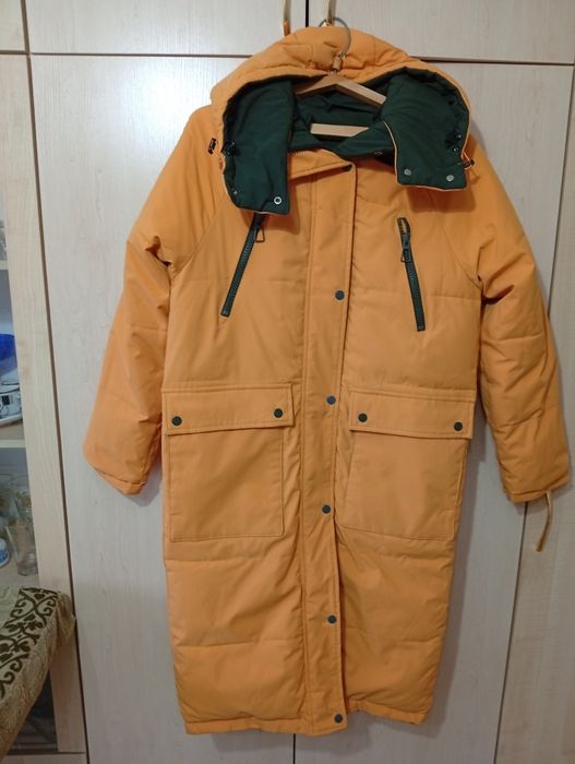 Продам пуховик женский