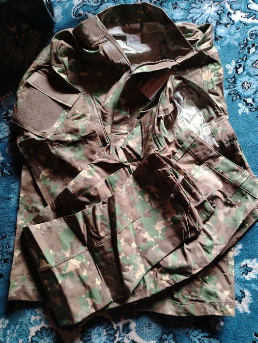 Costum militar combat