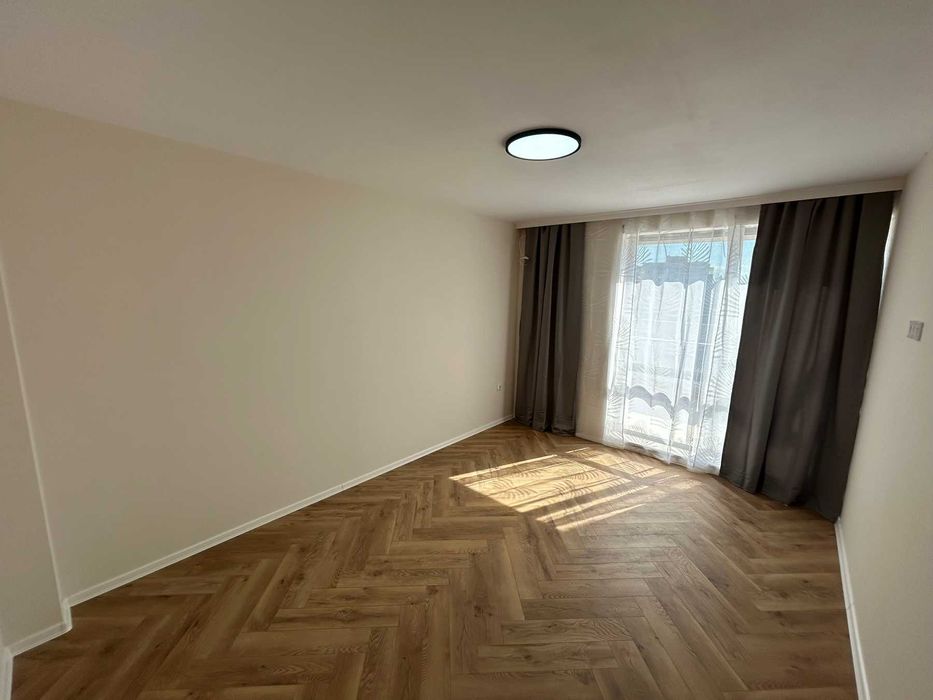 Собственик продава 3 стаен апартамент кв. Възраждане