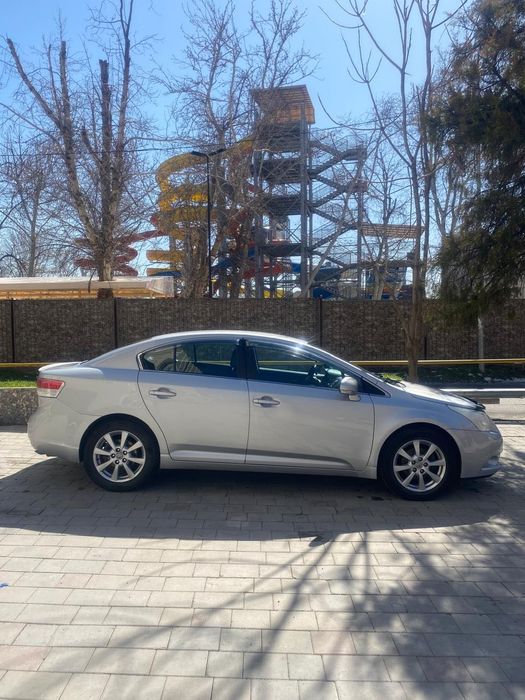 Автомибиль Toyota