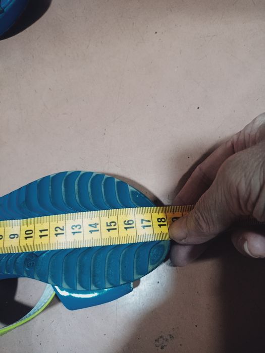 Сандалии для девочки