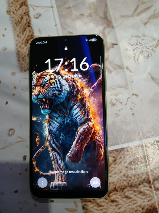 Продавам Самсуг а 34