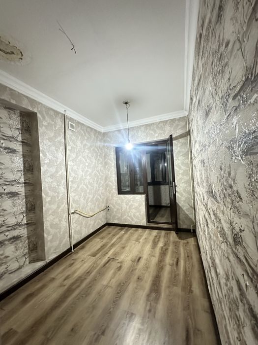 Продаётся квартира Чиланзар 9  3-комнатная  4 этаж