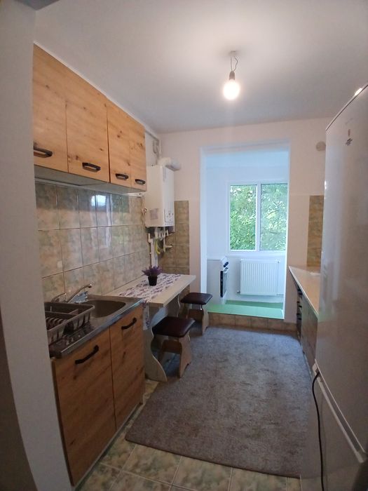 Vand apartament 2 camere