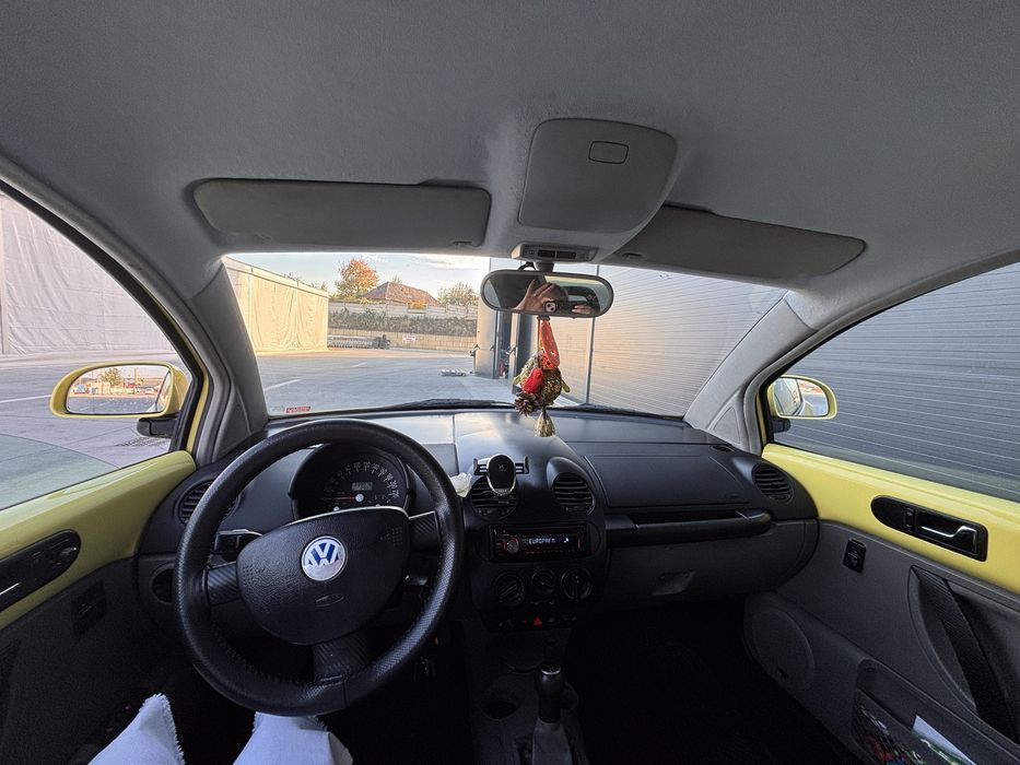 Vând Volkswagen New Beetle 1.9 TDI ALH-1999-Galben