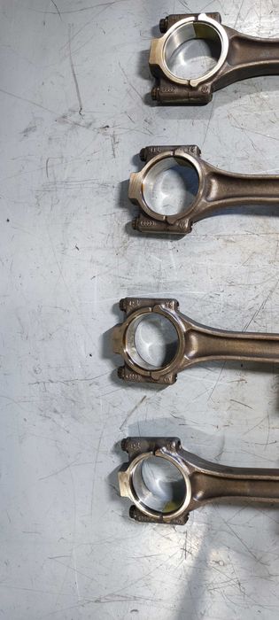 Piston volkswagen vw passat golf 1.6 tdi E6 cod motor CRK