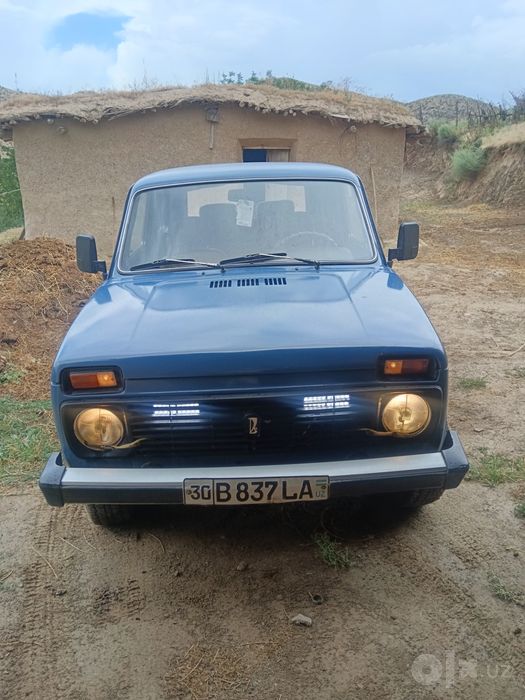 Niva 2121 sotiladi
