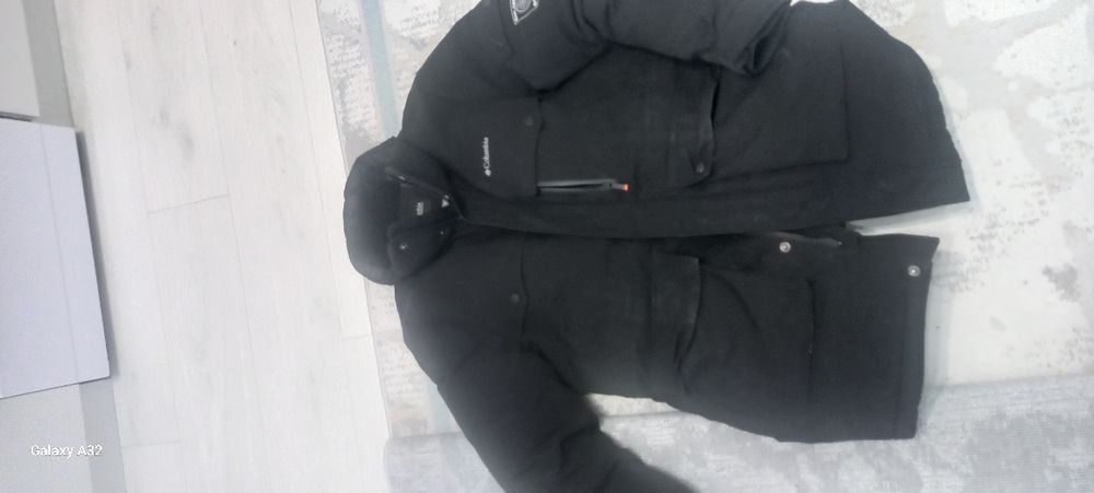 Куртка продам размер 48