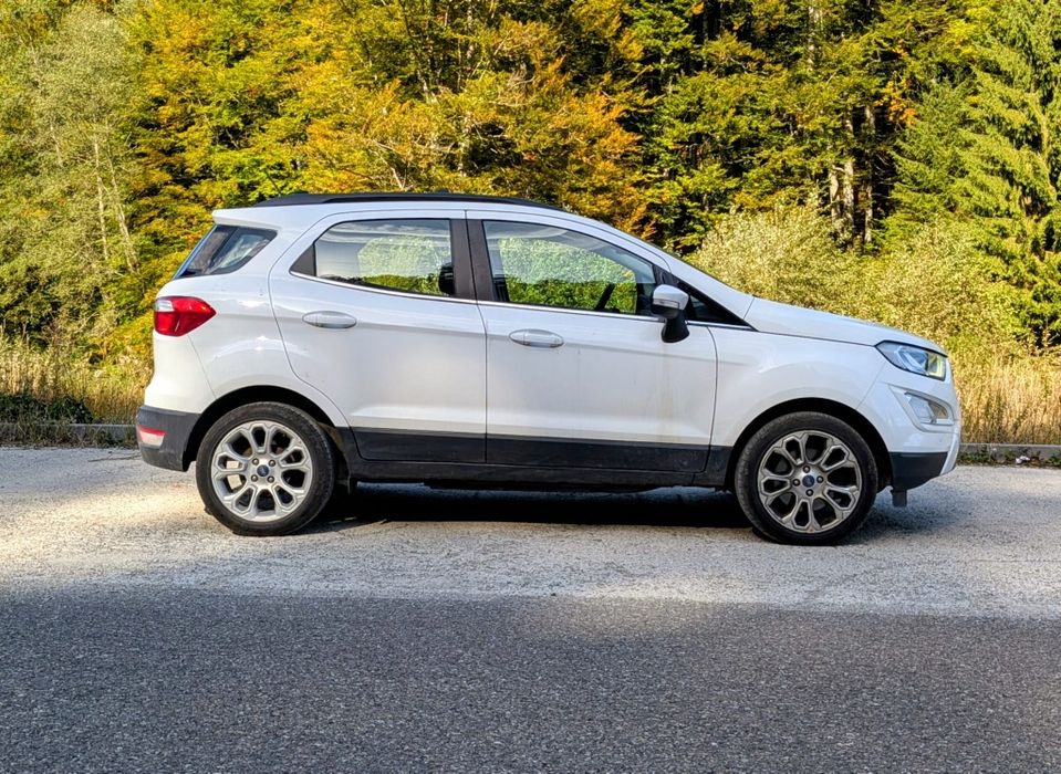 Ford EcoSport benzina an fabricatie 2021