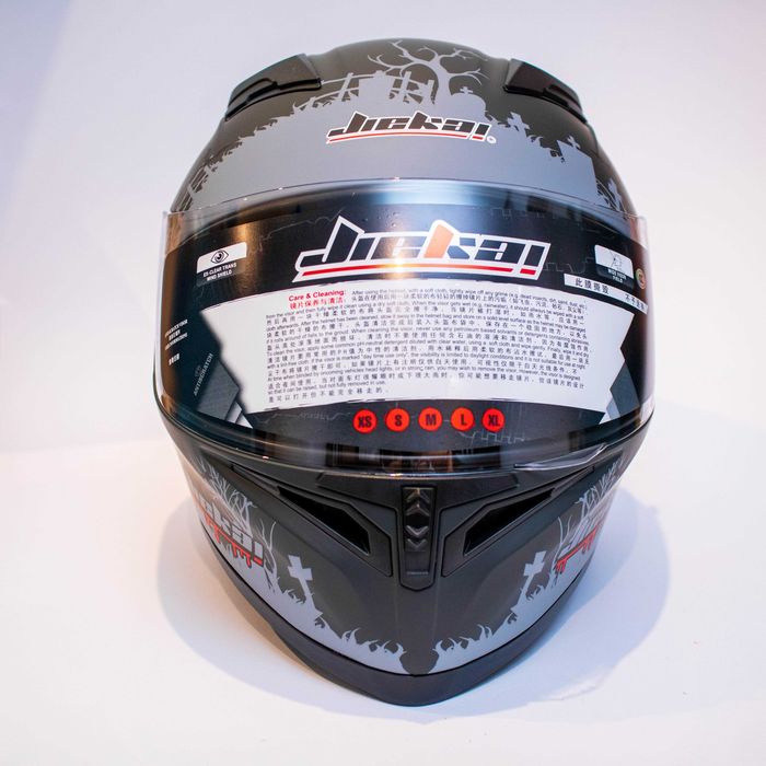 Каска за мотор пистов , скутер , ел. тротинетка др. ( Размер L 59-60)