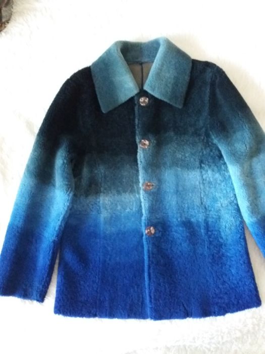 Продам женскую шубу