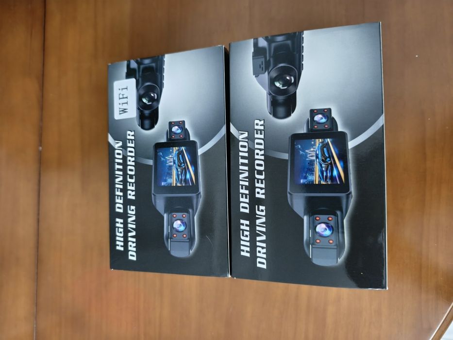 Видеорегистратор 4 камеры + WiFi