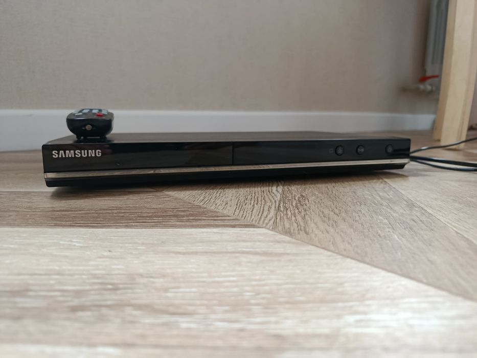 DVD проигрыватель Samsung