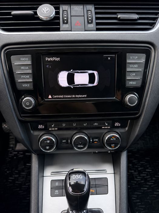 Skoda Octavia 2.0 TDI DSG 2015 Euro 6 | Navi Mare | Încălzire Scaune | Senzori Față-Spate