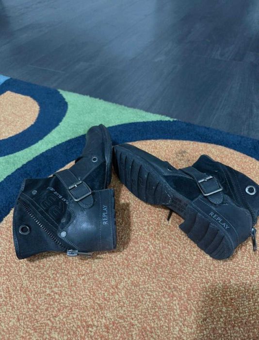 Ghete piele Replay 42