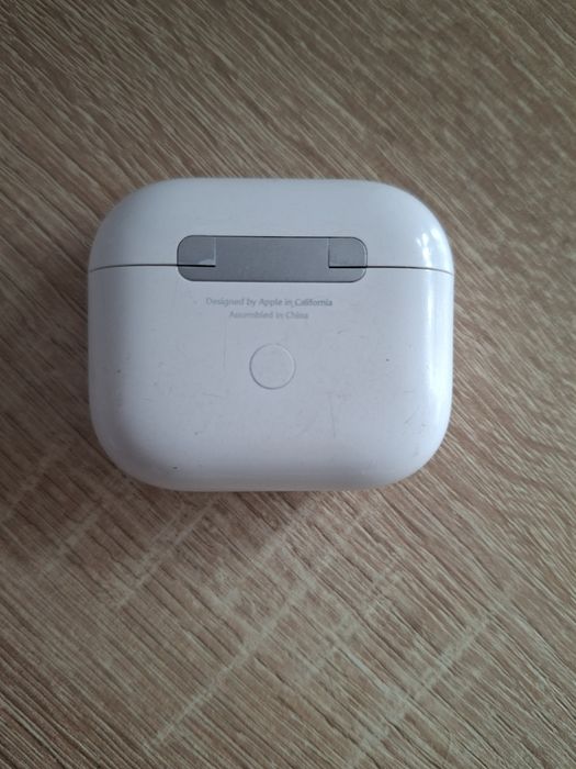 AirPods 3 б/у без коробки чистые