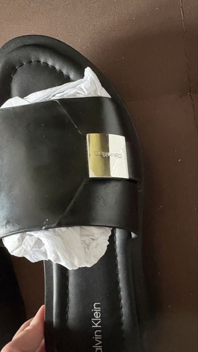 Чехли от естествена кожа Calvin Klein