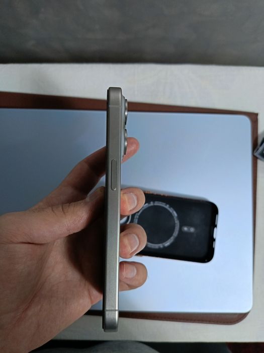 iPhone 15 pro, Natural titanium, 128
