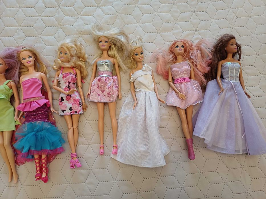 Păpuși Barbie originale