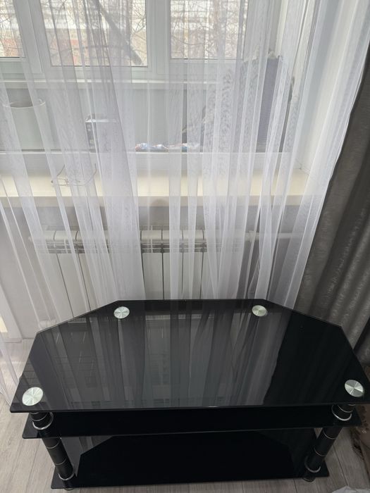 Тумбочка под теливизор