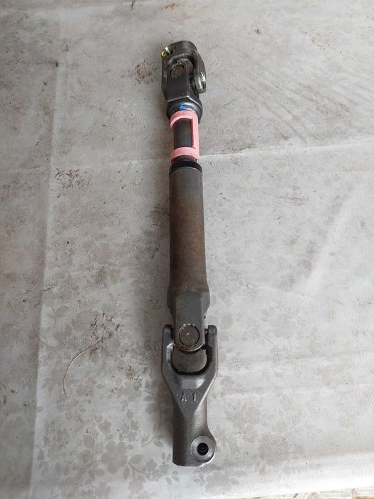 Продам промежуточный рулевой вал RAV4