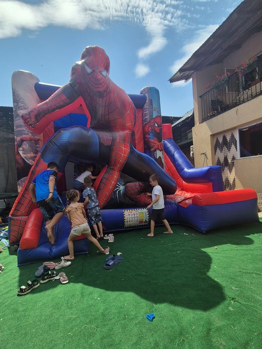 DE VÂNZARE – Tobogane Gonflabile Profesionale SPIDERMAN & FROZEN