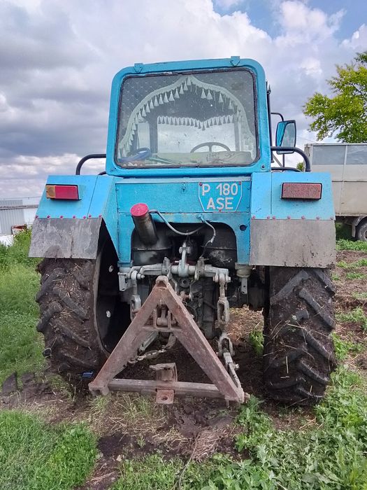 Продам трактор т40