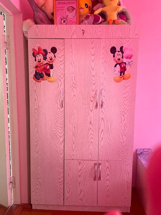 Detiski Kravat shkaf hama narsalari bilan