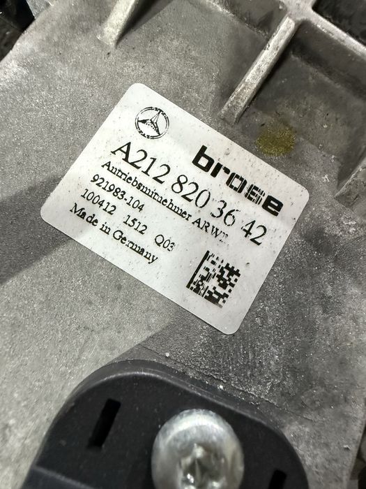 Механизъм за ел. Багажник за mercedes c klass w204