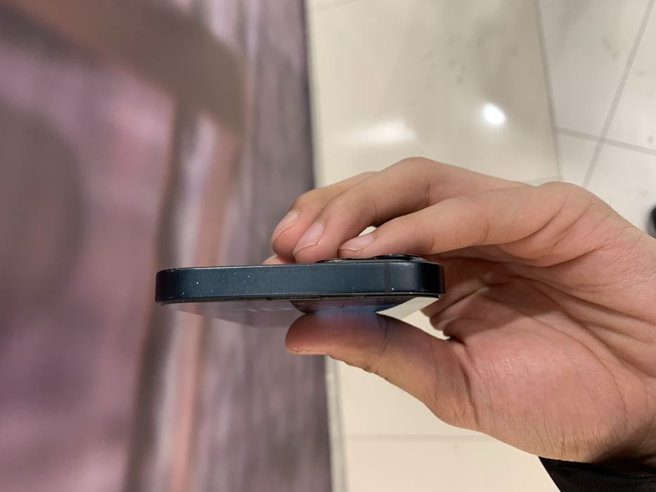 Айфон 13 128гб.