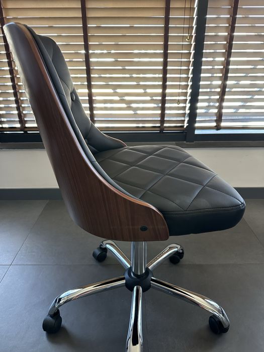 Стол на колелца Boston  с 24 м гаранция и безплатна доставка до офис