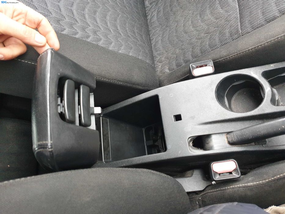 Cotiera Piele cu Consola Centrala Kia Ceed 2007 - 2013 [K1357]