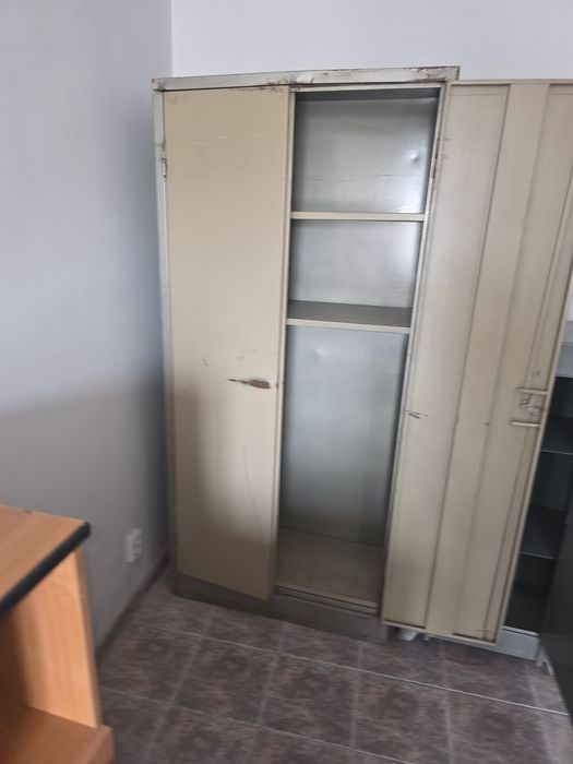 Шкаф металлический продам