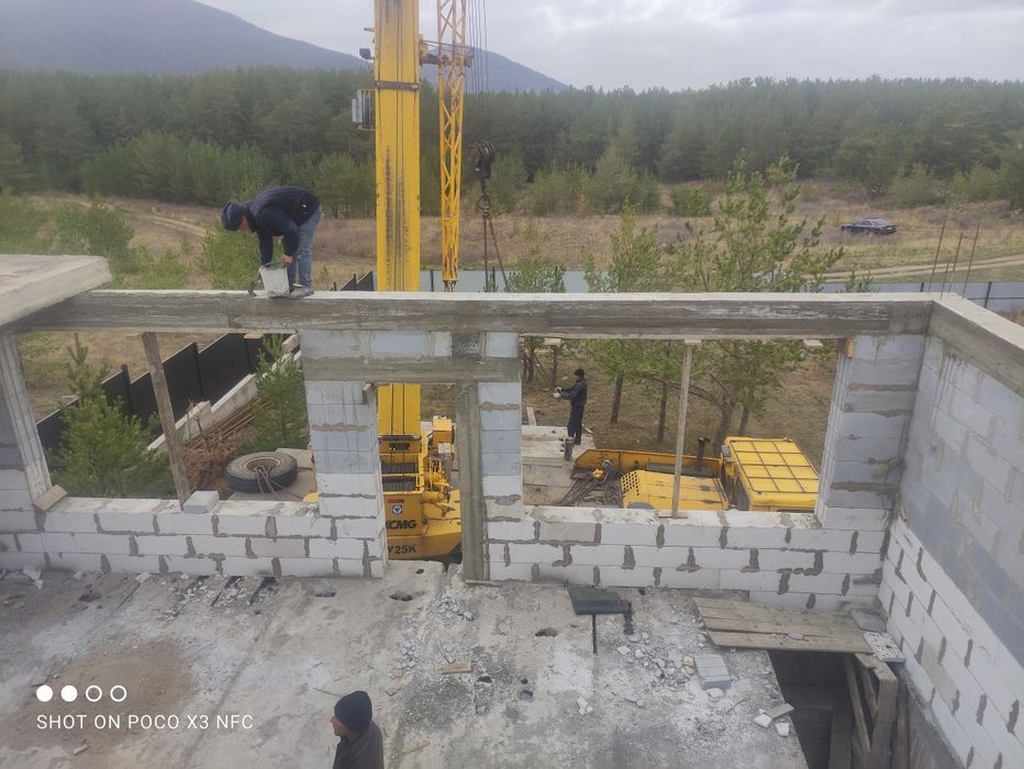 Продам дом не достроенный