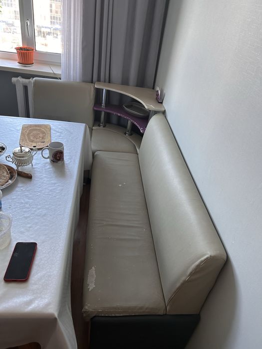 Продается диван кухонный