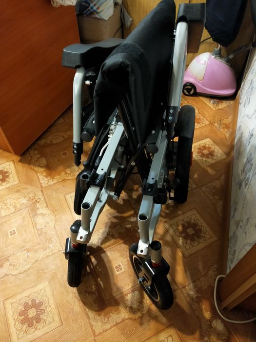 Коляска инвалидная с электроприводом