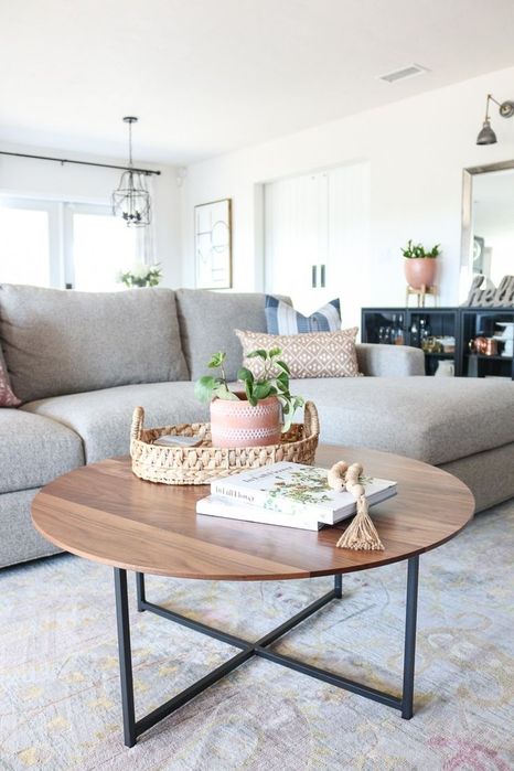 Jurnalniy stolik loft