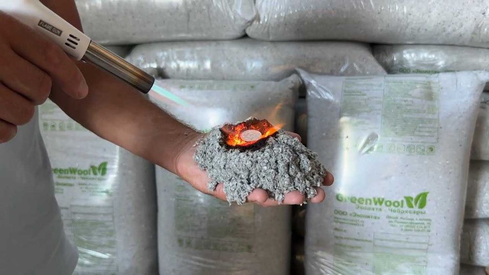Продам эковату в мешках. Срочно!