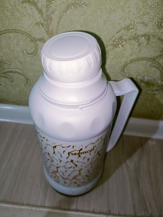 Термос, новая, 1.8 литр