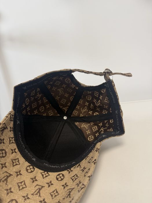 Sapca LOUIS VUITTON super calitate