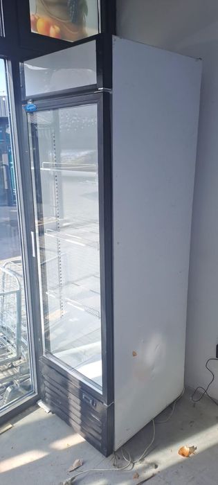 Витринный холодильник Capri (торговый)