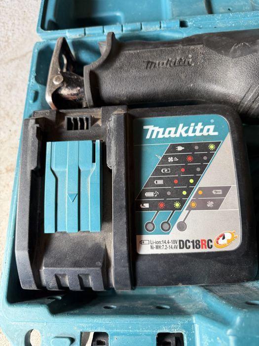 Makita DJR186 саблен трион