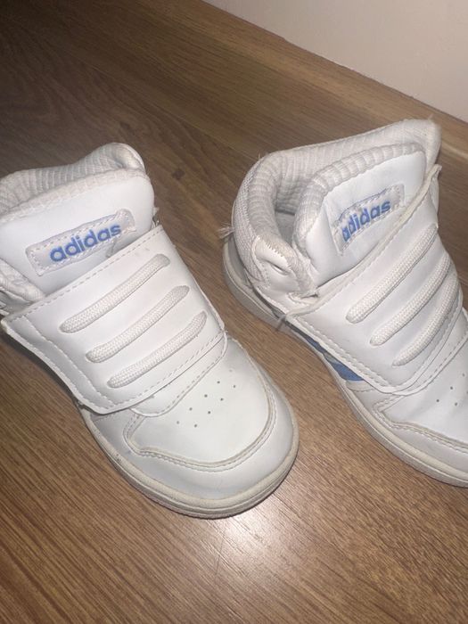 Високи кецове Адидас