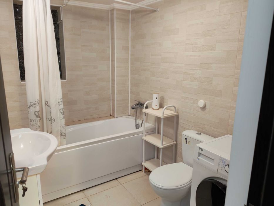 Apartament -Fac. de Medicină, bloc nou.