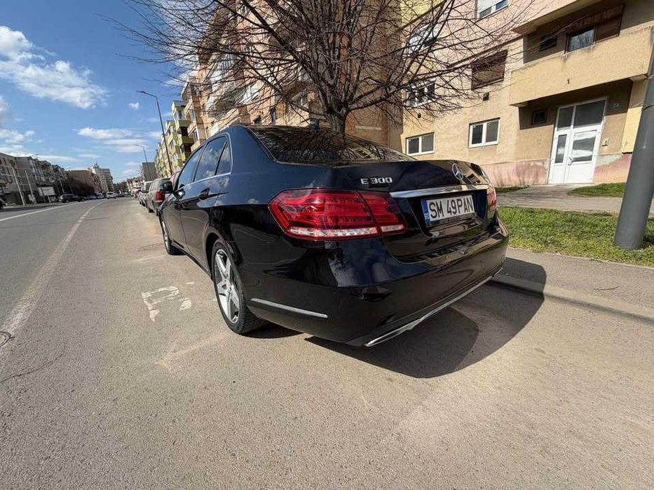 MERCEDES-BENZ E-Class 0 — imagine 5