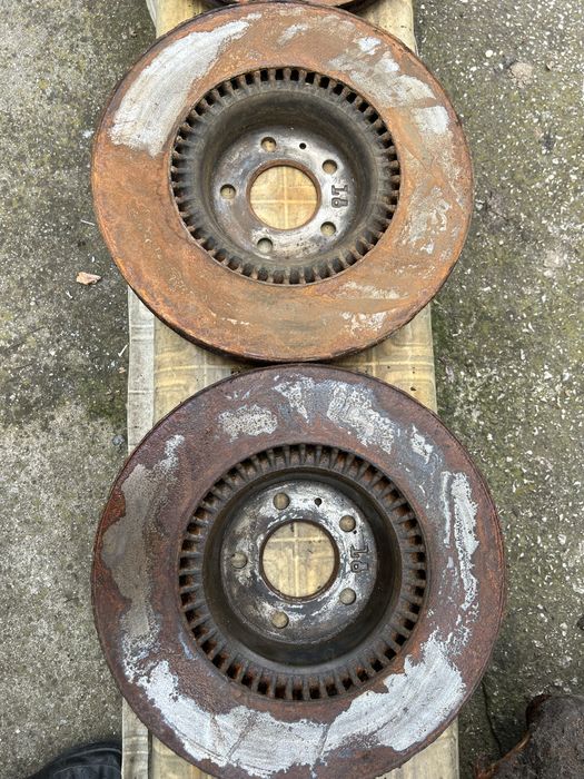 Спирачни дискове свалени от Audi А7 BTDI