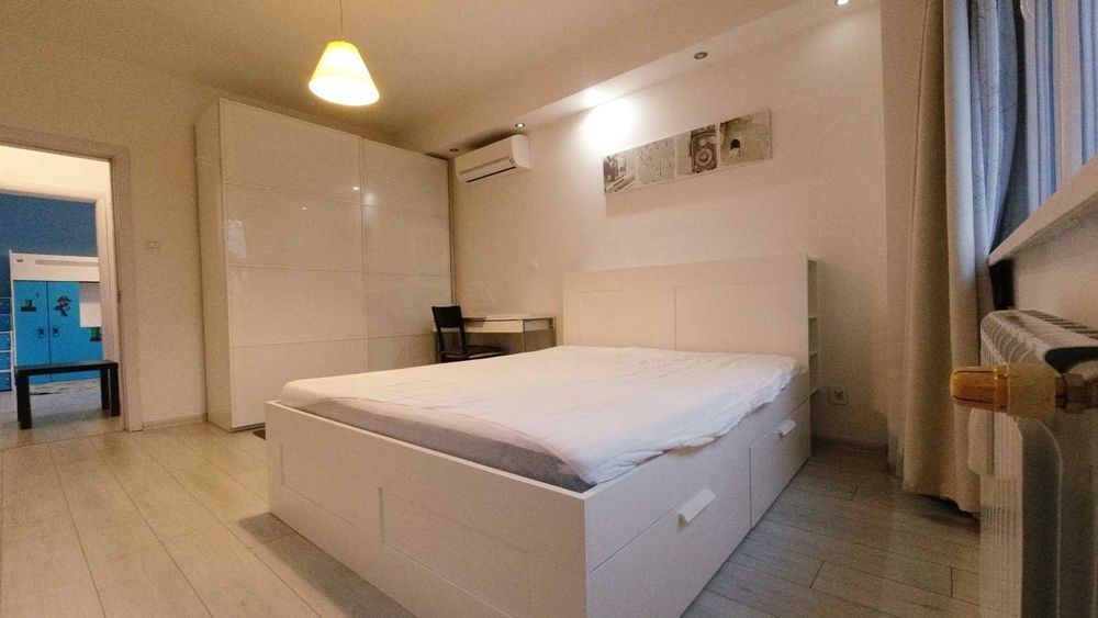 Дава се под наем Тристаен апартамент в София, Зона Б-19 - 90 кв.м за 760 € - Снимка #1