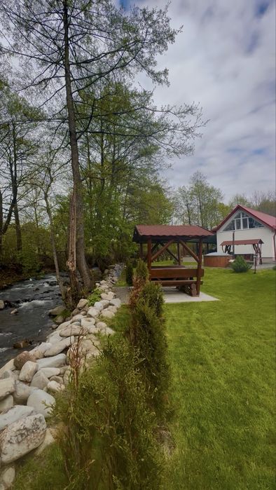 Cabana de inchiriat cu piscina interioara si ciubar