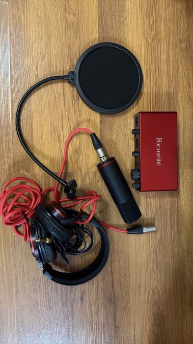 Звуковая карта Scarlett 2i2 Studio 3rd Gen