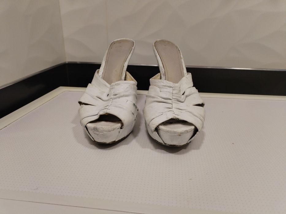 Срочно Шлепки женские кожаные 37 размер